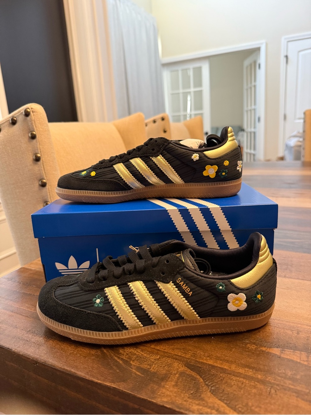 adidas Samba OG W Liberty London Women’s Low Top Sneakers Black/Gold Gum IH1331